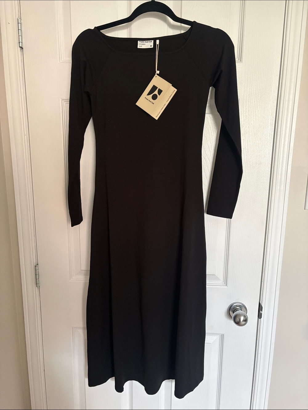 Frank & Oak The Open Neck Long Dress - Small